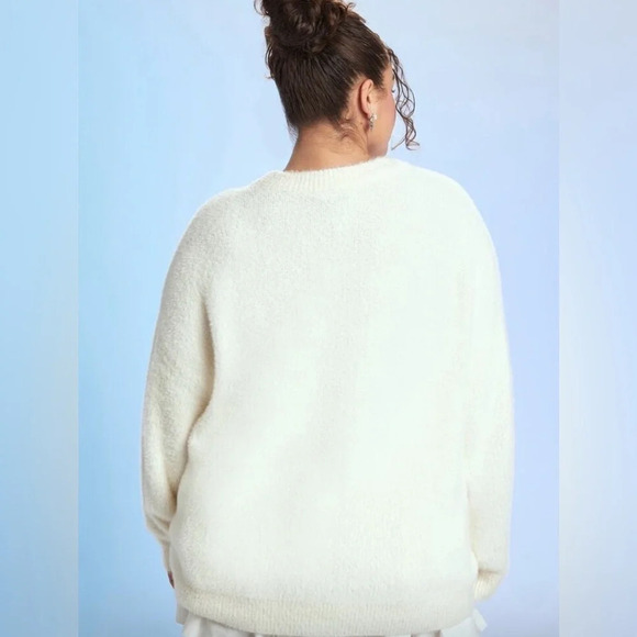 NWT-Plus Size Hello Kitty Embroidered Sweater - Picture 6 of 10